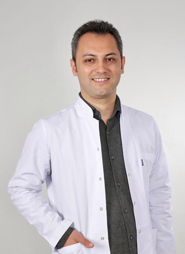 Surgeon Dr. Tarik ISIK